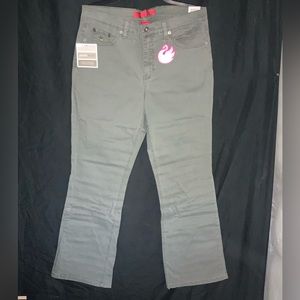 Brand New Gloria Vanderbilt Jeans  
~Size 14 
~14 Stretch Petite medium* Bootcut